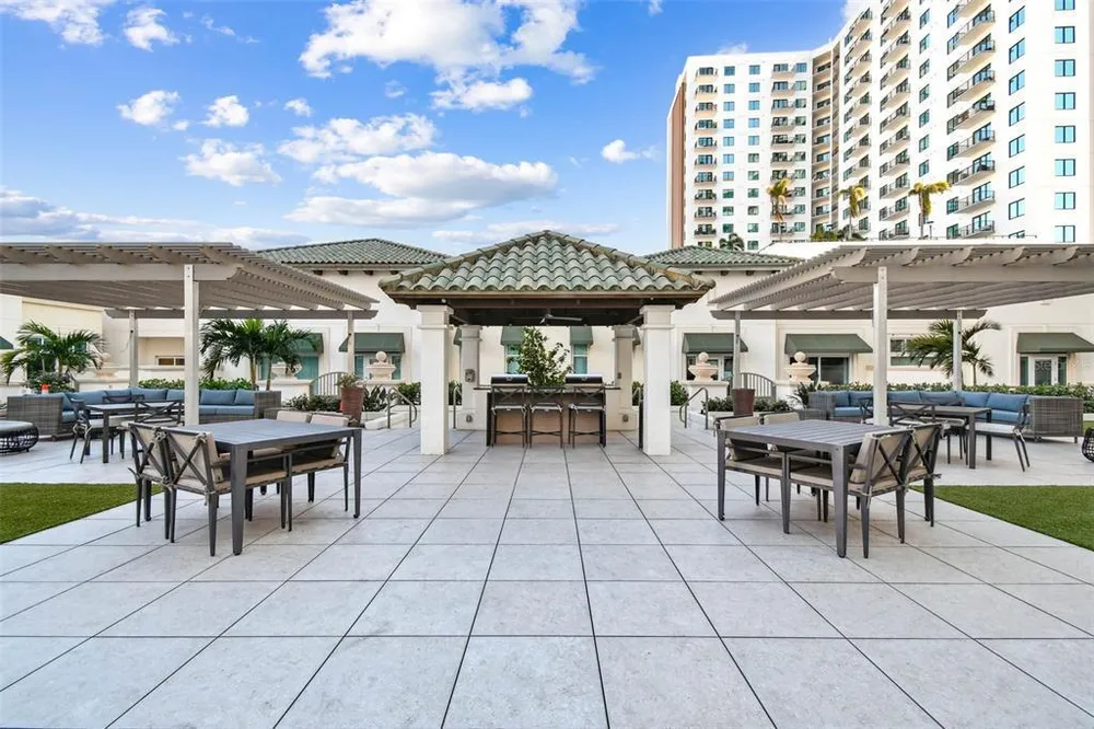 450 Knights Run Ave, Tampa, FL 33602