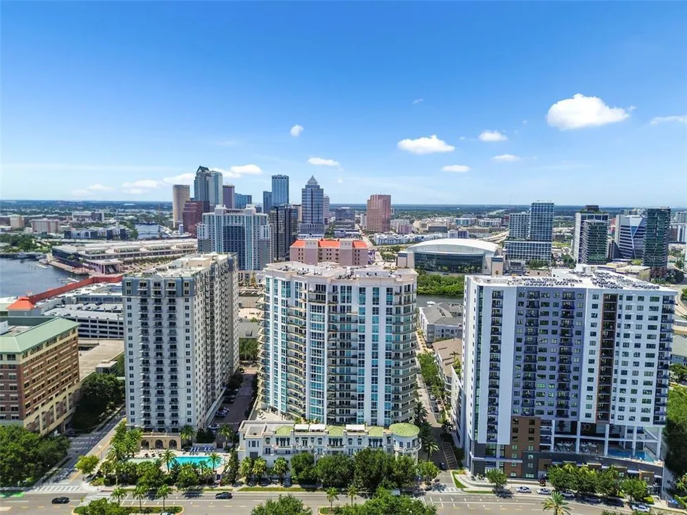 450 Knights Run Ave, Tampa, FL 33602
