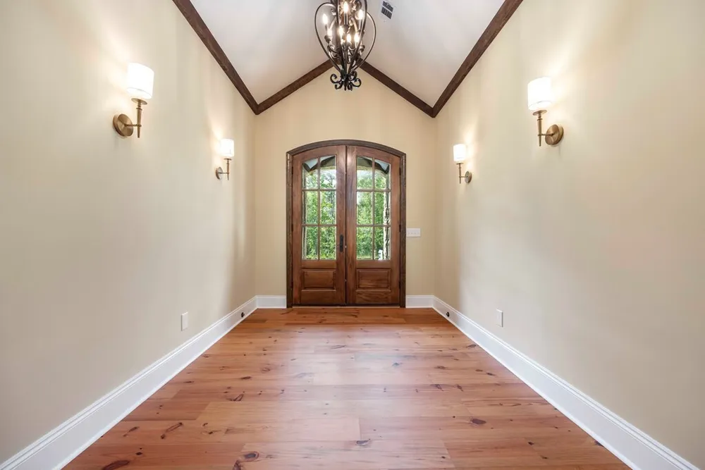 8511 Lake Bright Dr, Columbus, GA 31904