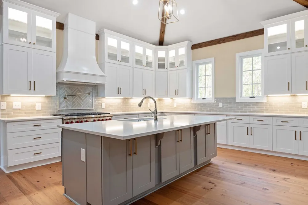 8511 Lake Bright Dr, Columbus, GA 31904