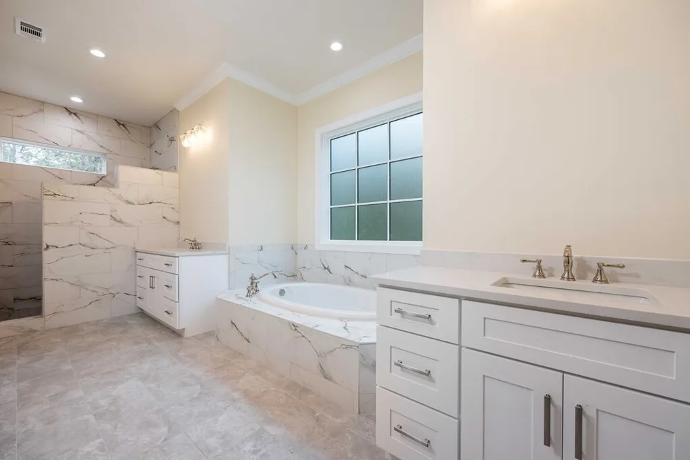 8511 Lake Bright Dr, Columbus, GA 31904