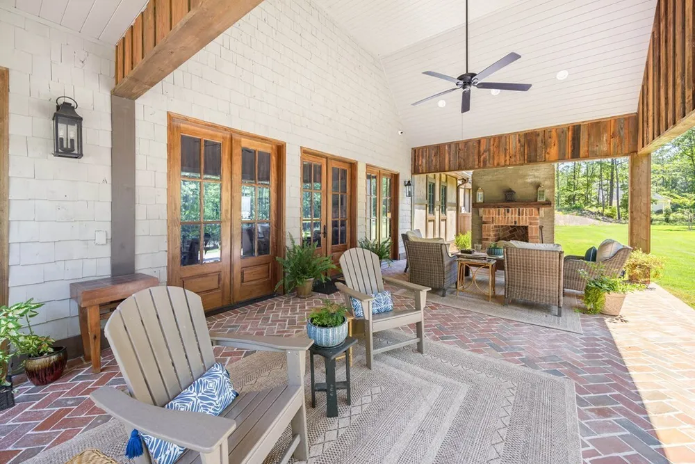 8511 Lake Bright Dr, Columbus, GA 31904