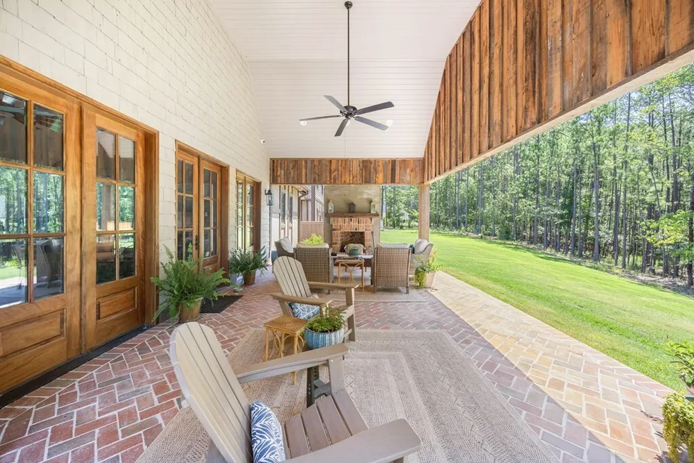 8511 Lake Bright Dr, Columbus, GA 31904