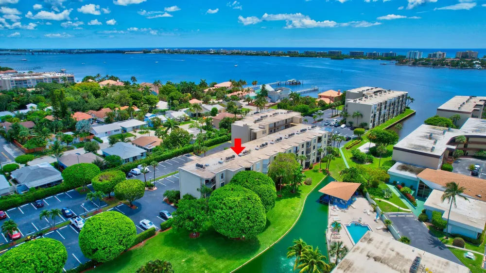 890 N Dixie Hwy, Lantana, FL 33462
