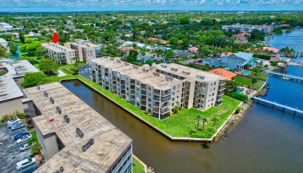 890 N Dixie Hwy, Lantana, FL 33462