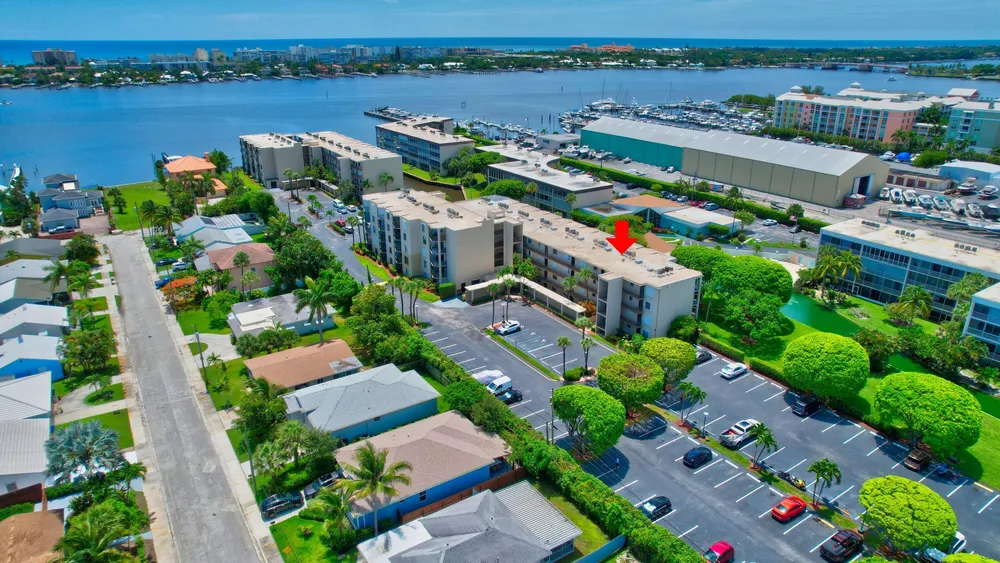 890 N Dixie Hwy, Lantana, FL 33462