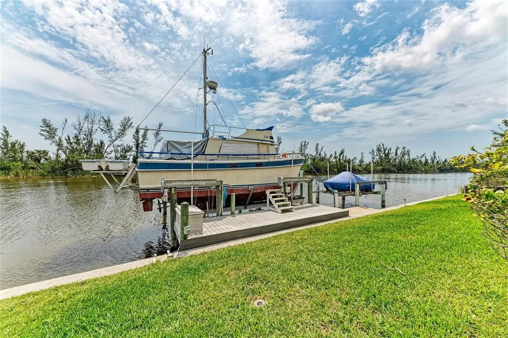 10640 Ayear Rd, Port Charlotte, FL 33981