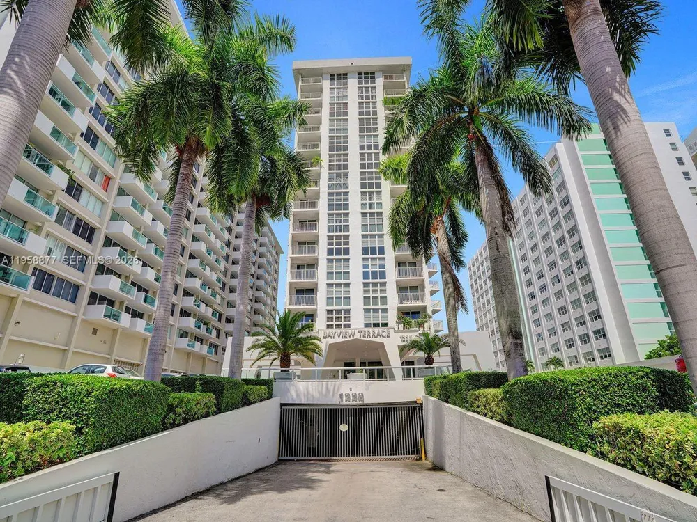 1228 West Ave, Miami Beach, FL 33139
