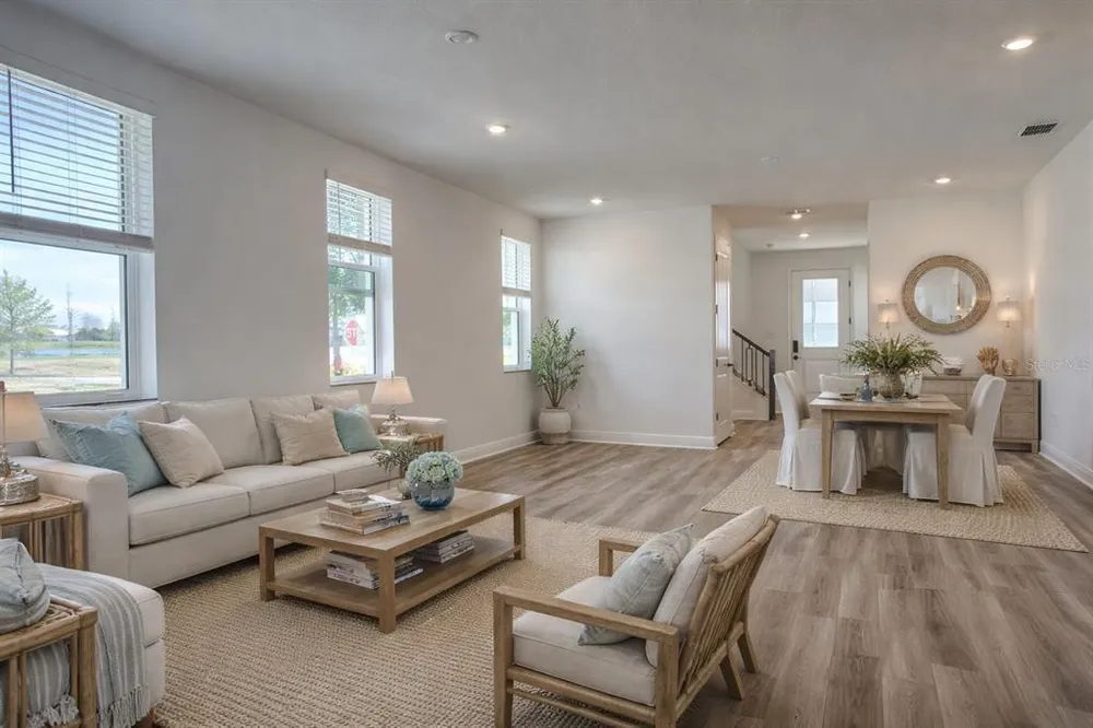 8007 Seaflower Pkwy, Bradenton, FL 34210