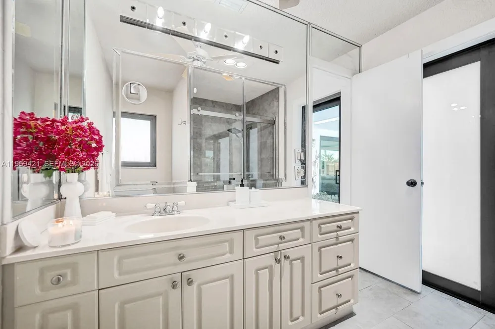 16653 Golfview Dr, Weston, FL 33326