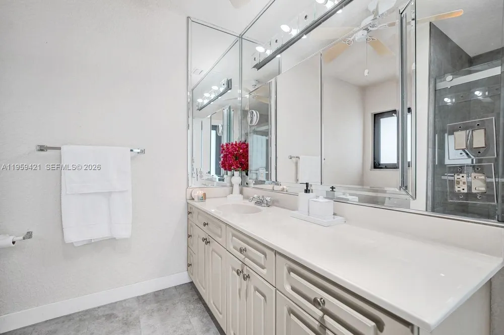 16653 Golfview Dr, Weston, FL 33326