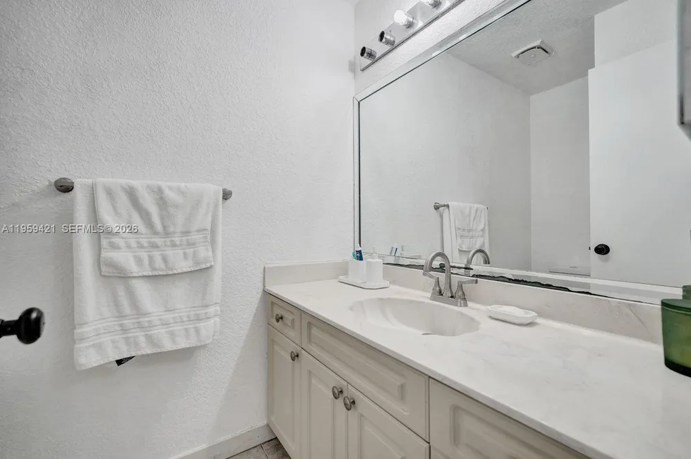 16653 Golfview Dr, Weston, FL 33326