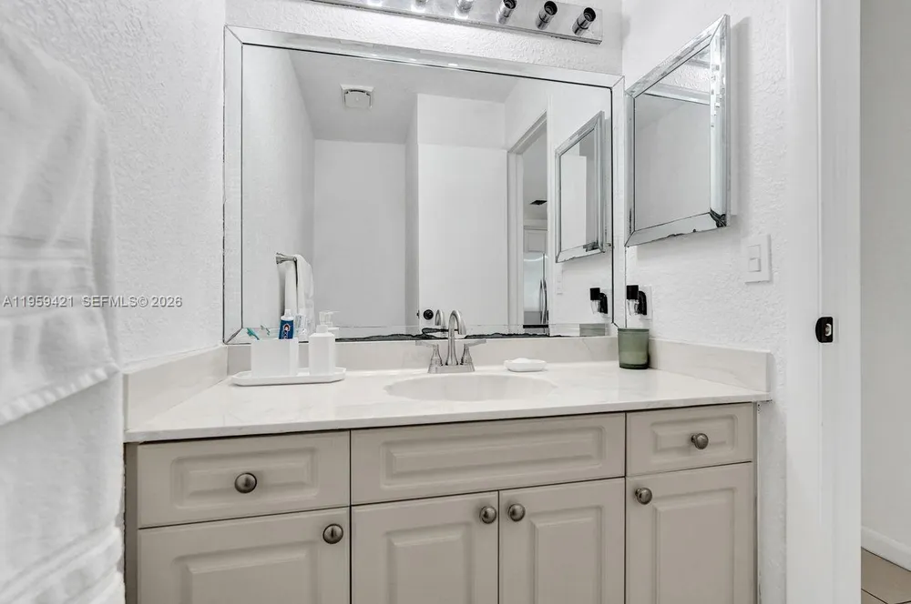16653 Golfview Dr, Weston, FL 33326