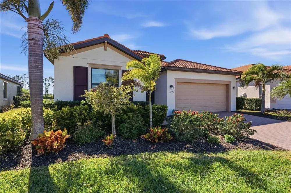 10475 Medjool Dr, Venice, FL 34293