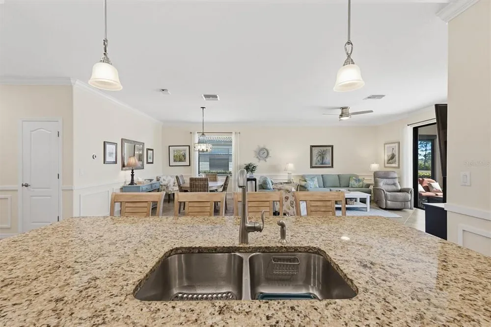 10475 Medjool Dr, Venice, FL 34293