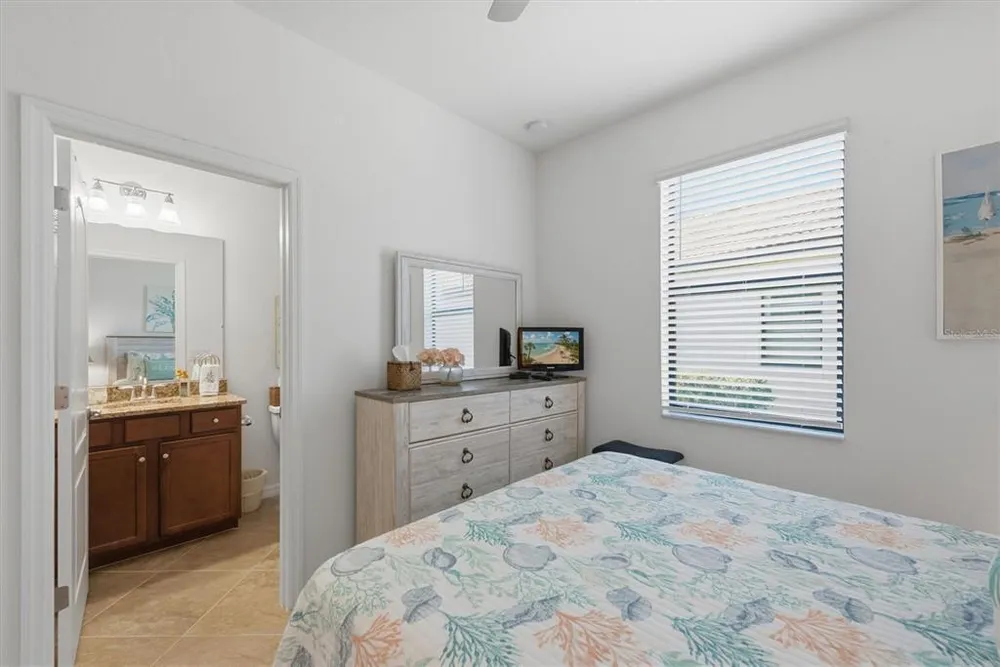 10475 Medjool Dr, Venice, FL 34293