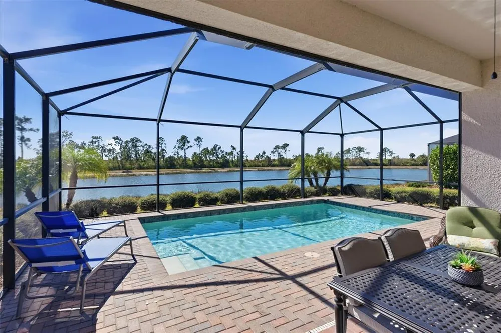 10475 Medjool Dr, Venice, FL 34293