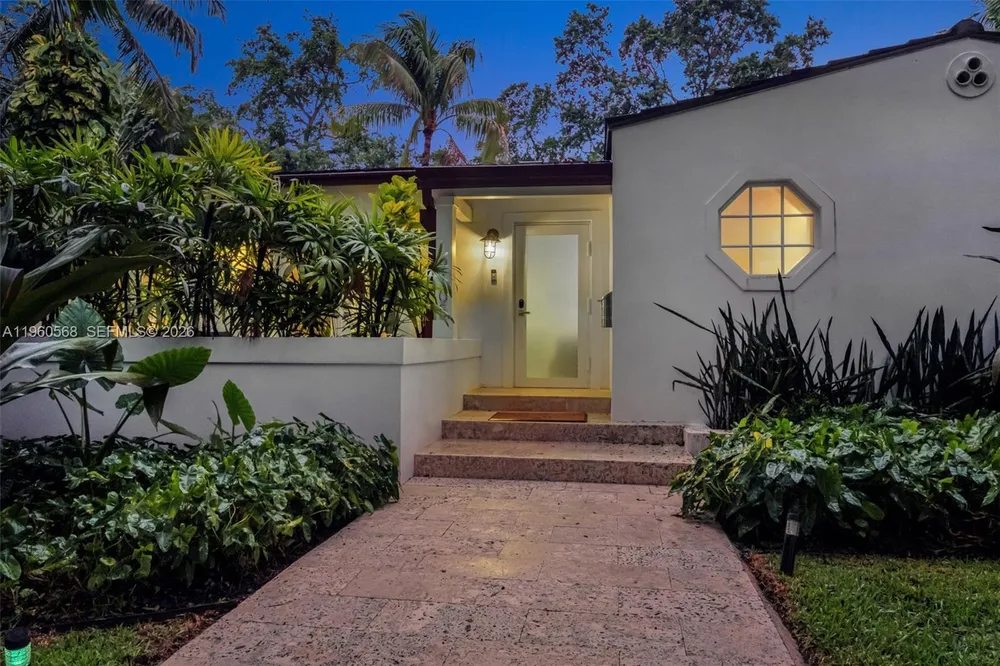 9105 NE 5th Ave, Miami Shores, FL 33138