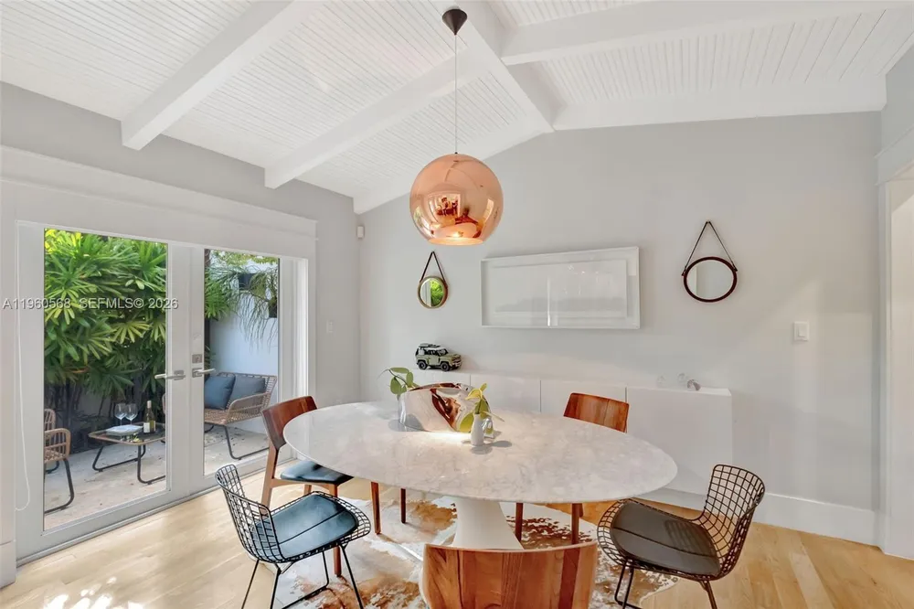 9105 NE 5th Ave, Miami Shores, FL 33138