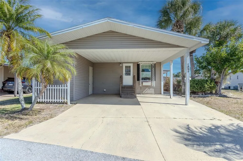 2100 Kings Hwy, Port Charlotte, FL 33980