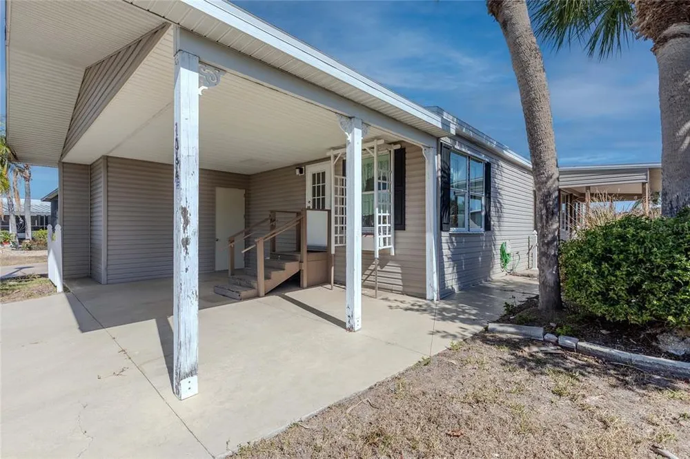 2100 Kings Hwy, Port Charlotte, FL 33980