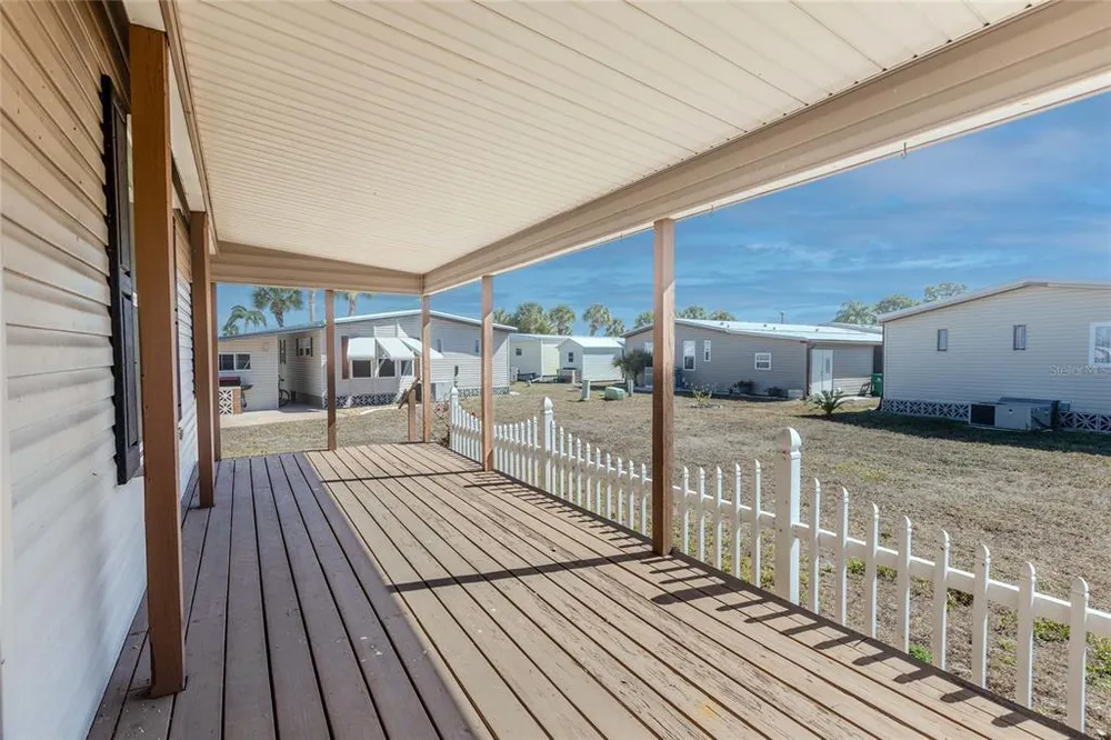 2100 Kings Hwy, Port Charlotte, FL 33980