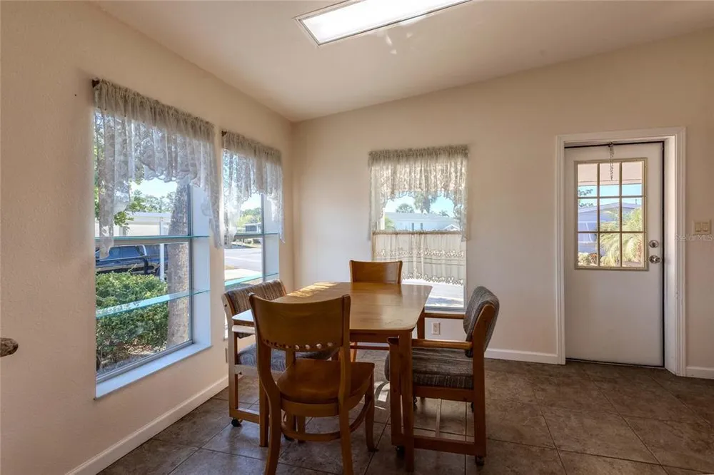 2100 Kings Hwy, Port Charlotte, FL 33980
