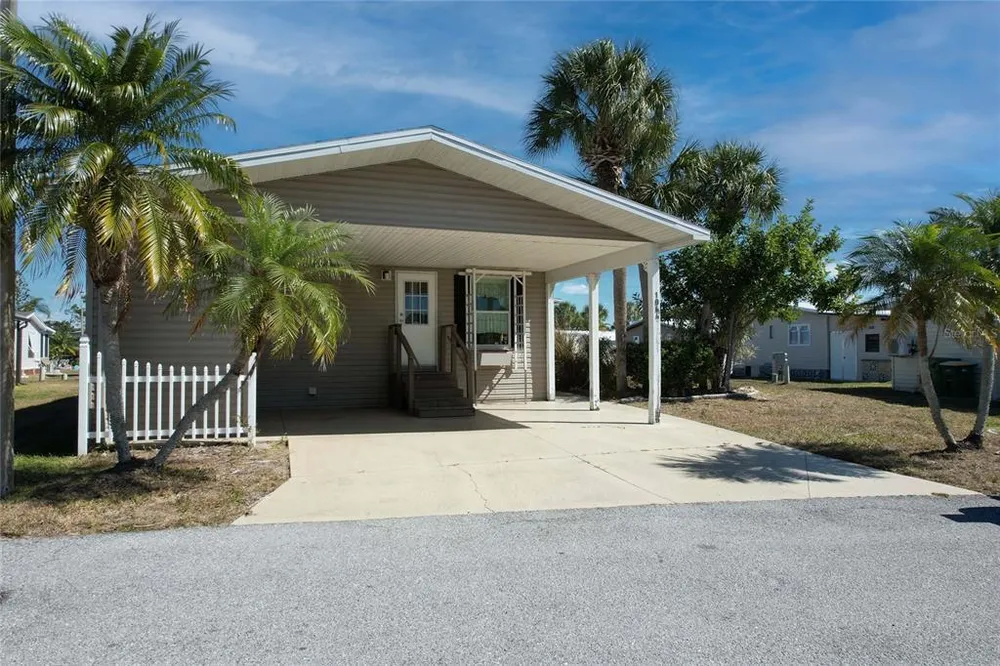 2100 Kings Hwy, Port Charlotte, FL 33980