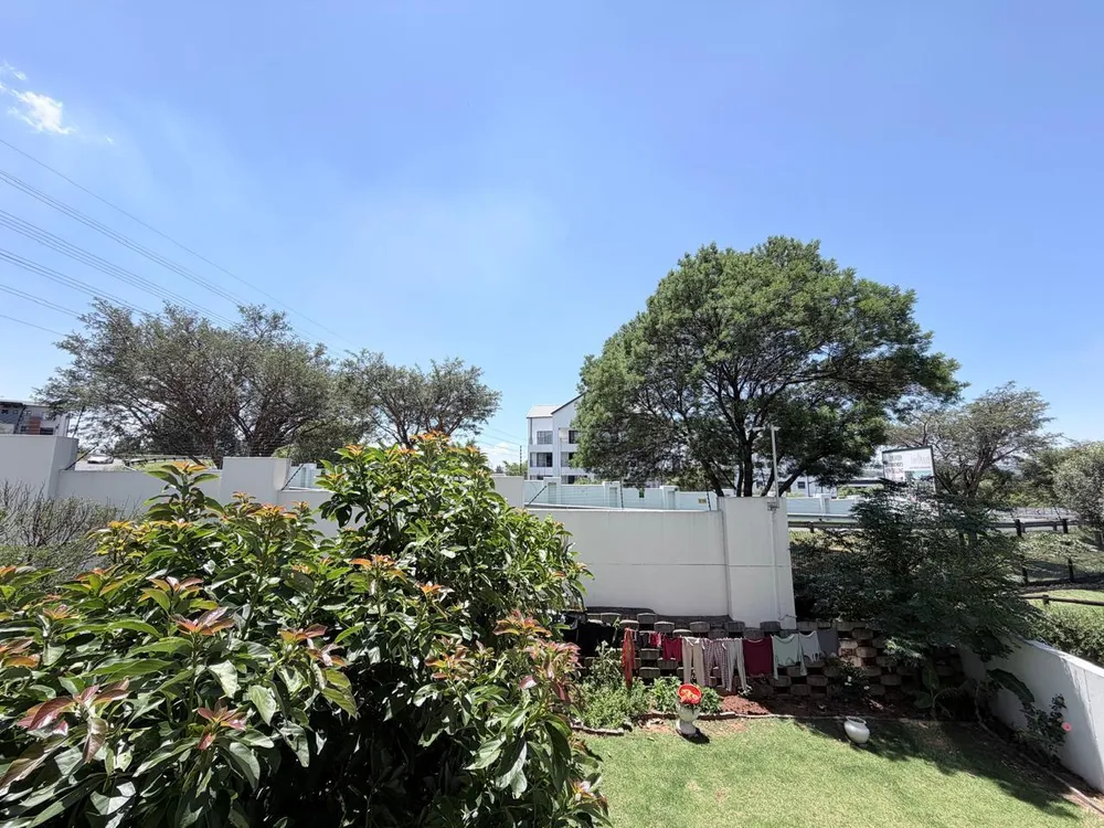 South Africa, Gauteng, Greenstone Hill, Stone Close, 10