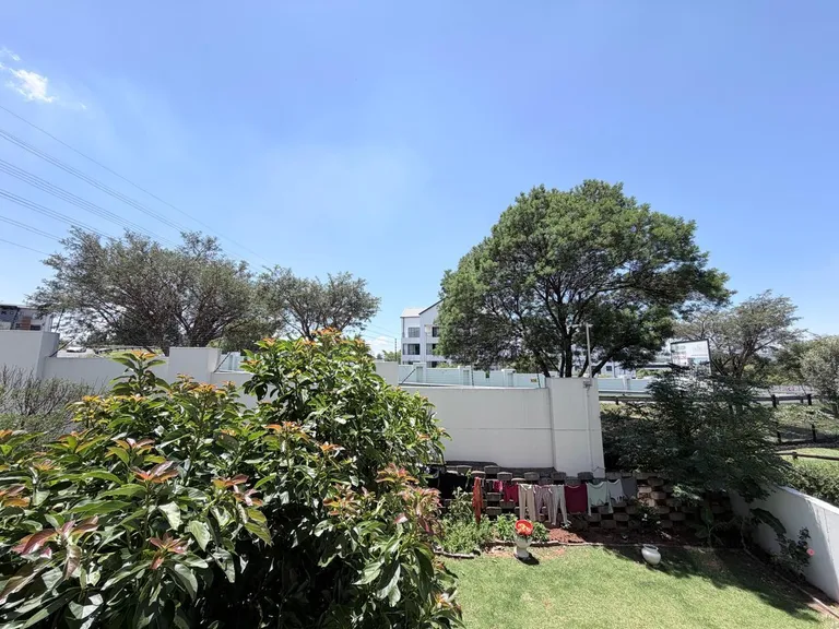 South Africa, Gauteng, Greenstone Hill, Stone Close, 10