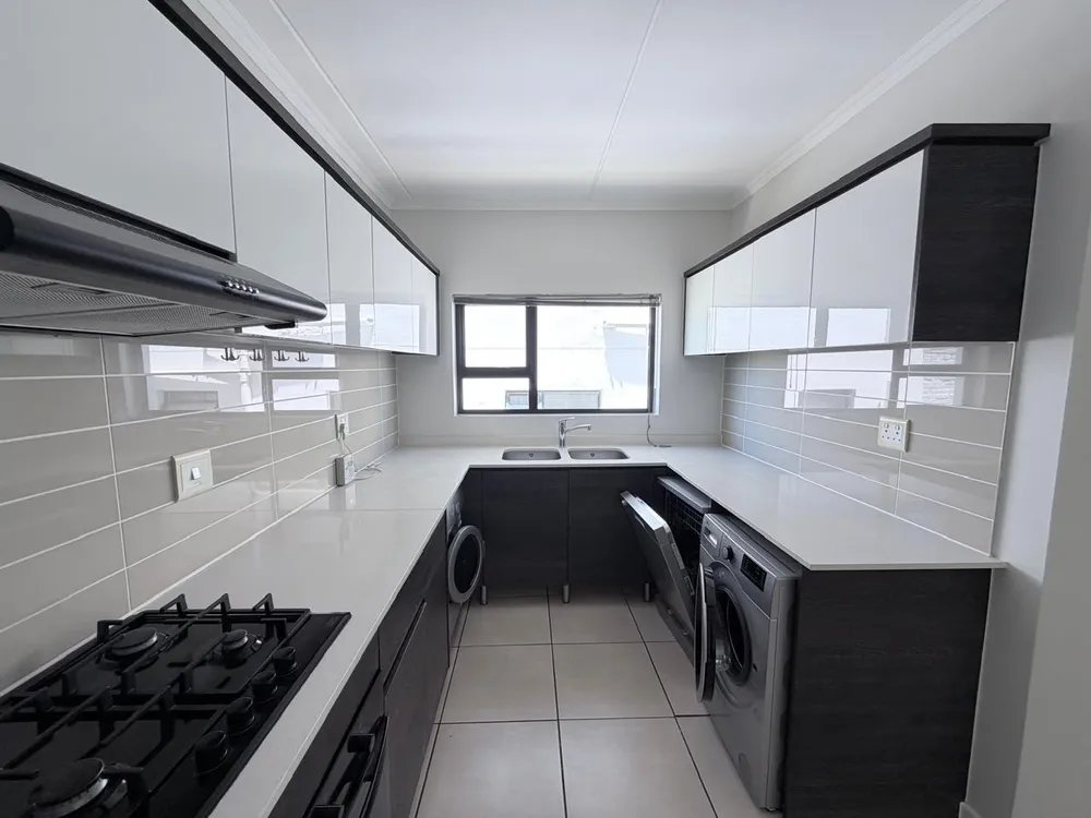 South Africa, Gauteng, Greenstone Hill, Stone Close, 10
