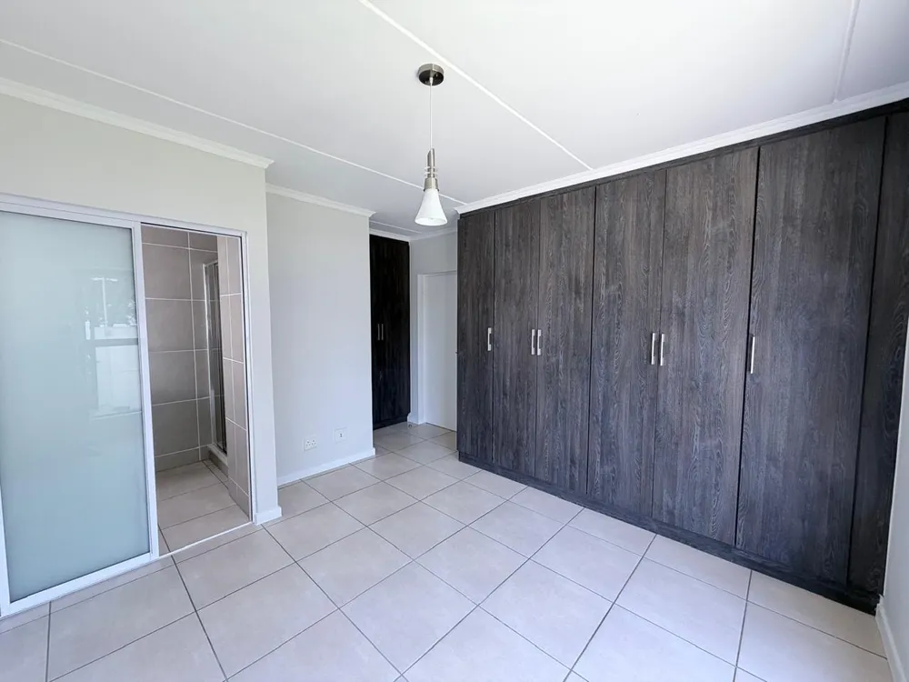 South Africa, Gauteng, Greenstone Hill, Stone Close, 10
