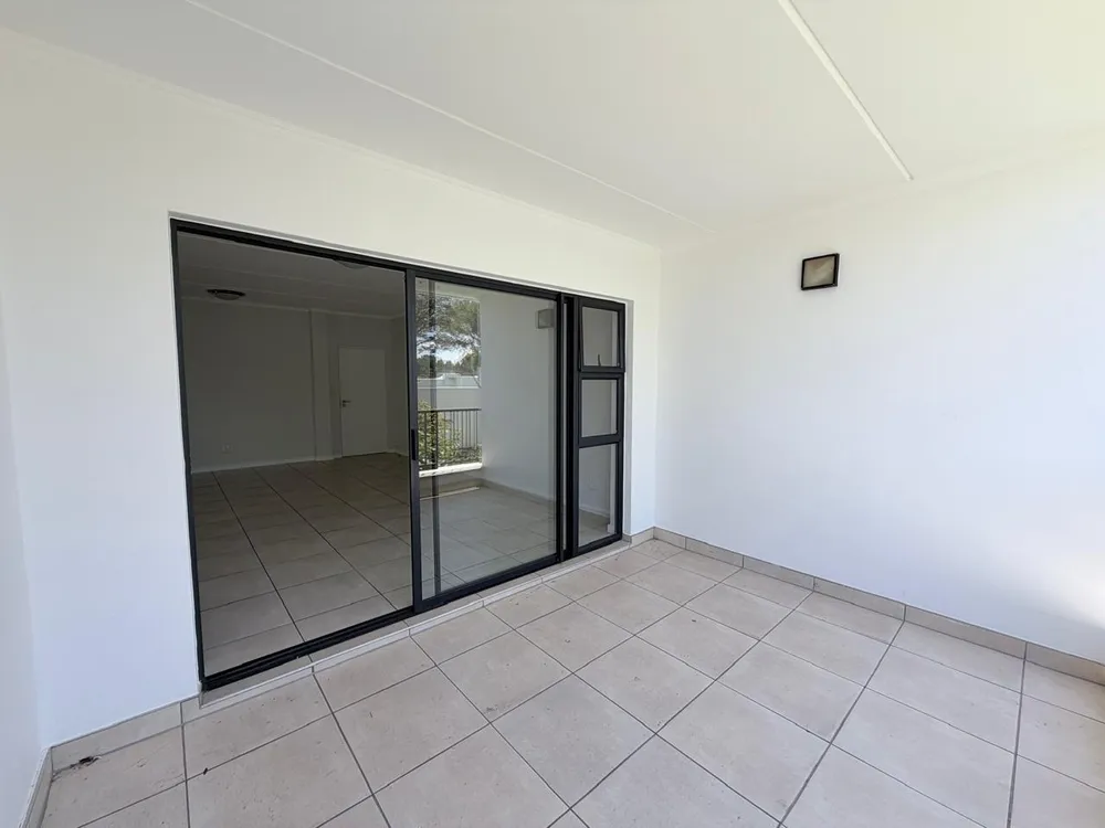 South Africa, Gauteng, Greenstone Hill, Stone Close, 10
