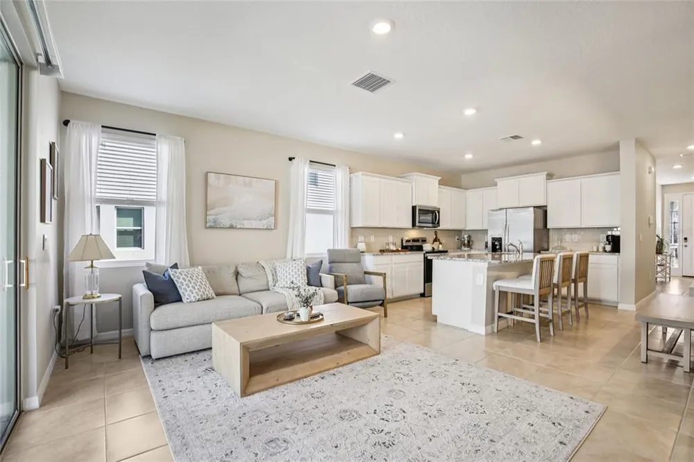 2813 Midnight Pearl Dr, Sarasota, FL 34240