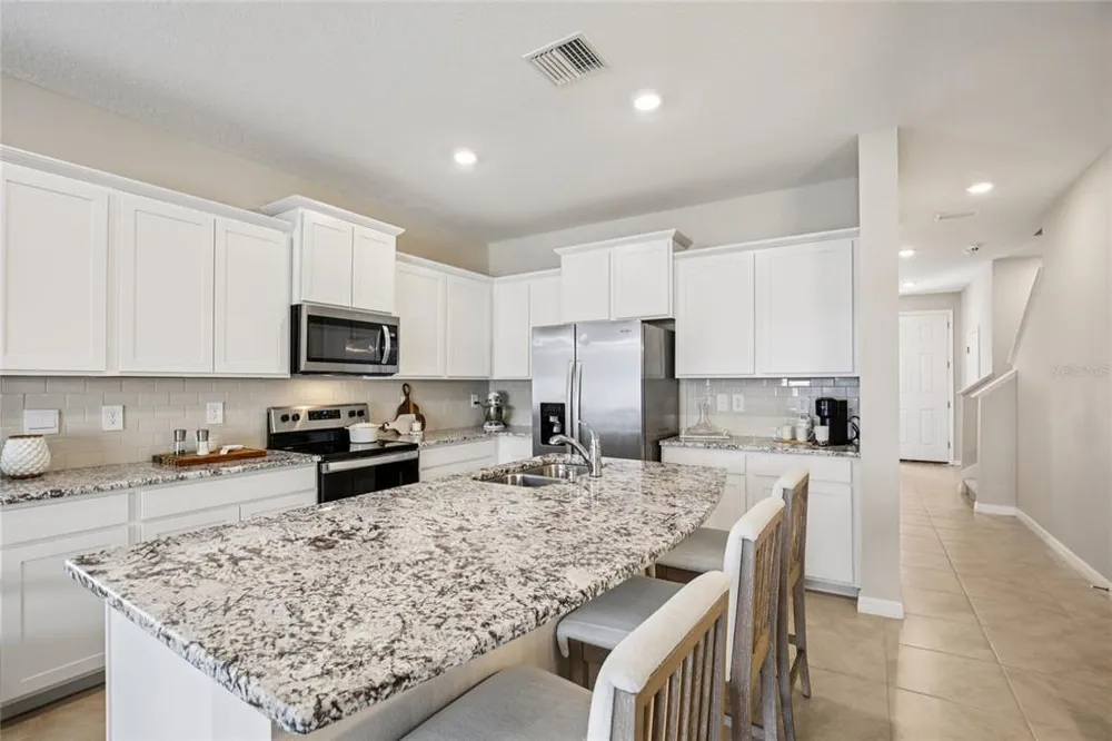 2813 Midnight Pearl Dr, Sarasota, FL 34240