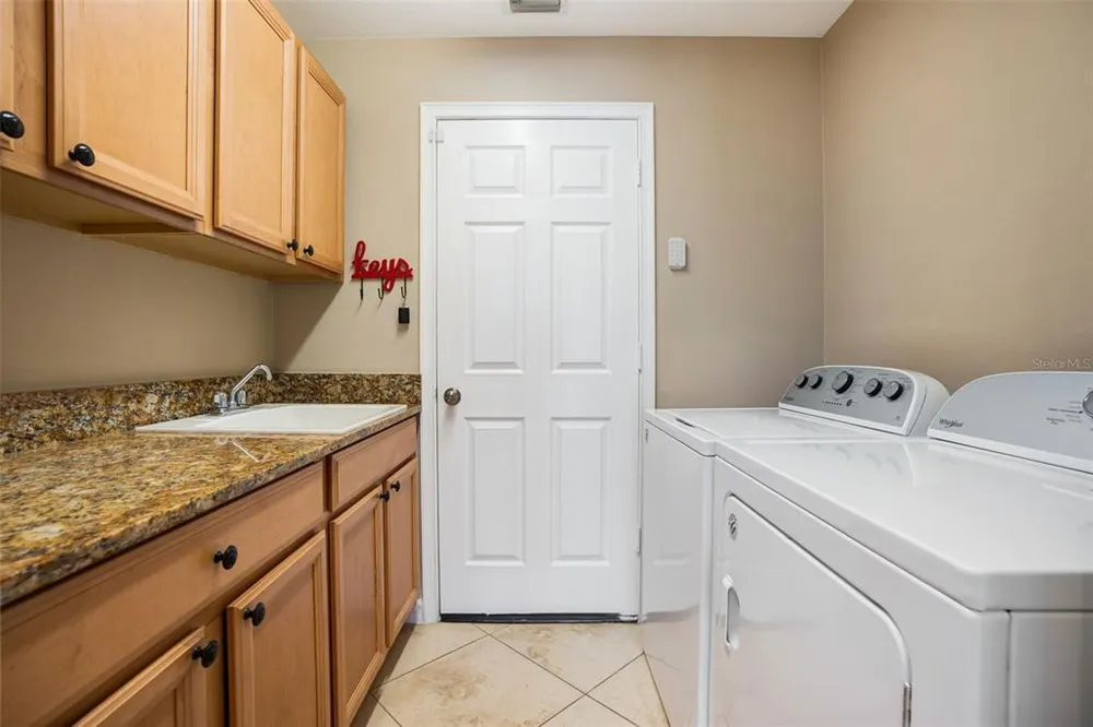 2890 Ashton Rd, Sarasota, FL 34231