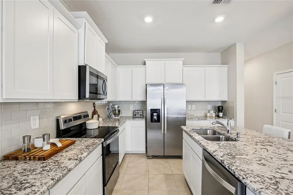 2813 Midnight Pearl Dr, Sarasota, FL 34240