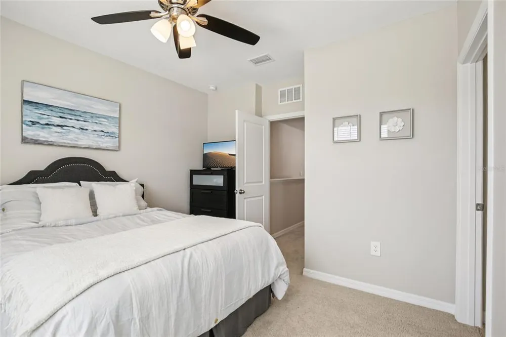 2813 Midnight Pearl Dr, Sarasota, FL 34240