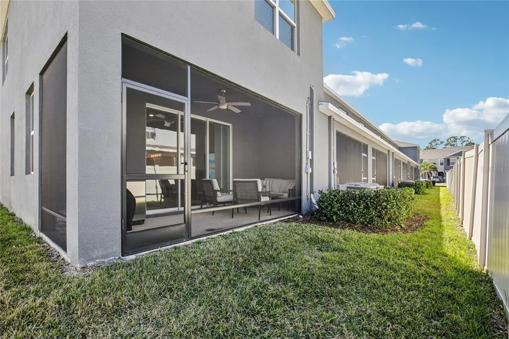 2813 Midnight Pearl Dr, Sarasota, FL 34240