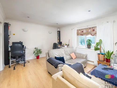 1 Fallowfields Drive, North Finchleyphoto