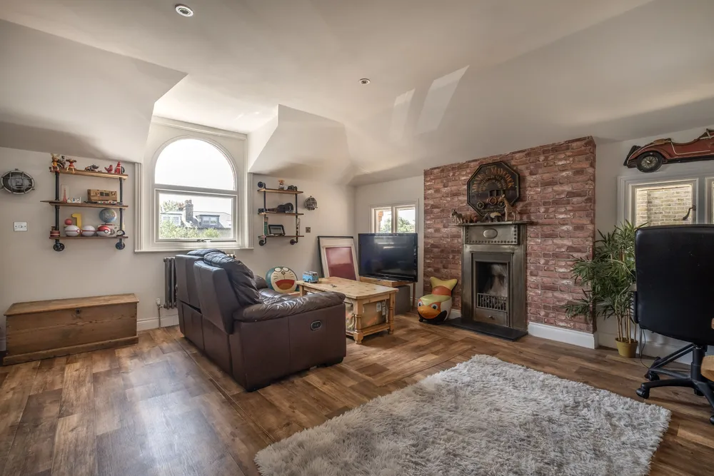 Stanley Road, Teddington, TW11
