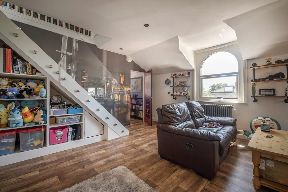 Stanley Road, Teddington, TW11