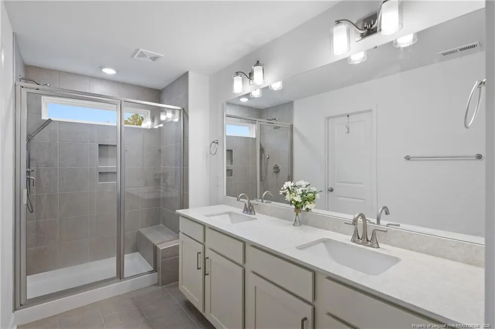 127 Plantation Dr, Southern Pines, NC 28387