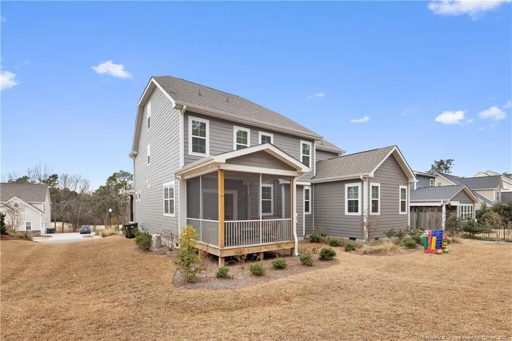 127 Plantation Dr, Southern Pines, NC 28387
