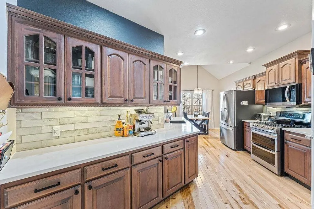 6 Burns Circle, Bella Vista, AR 72714