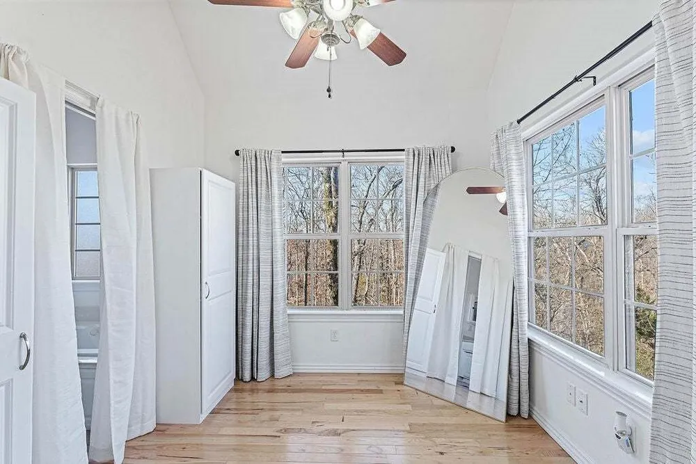 6 Burns Circle, Bella Vista, AR 72714