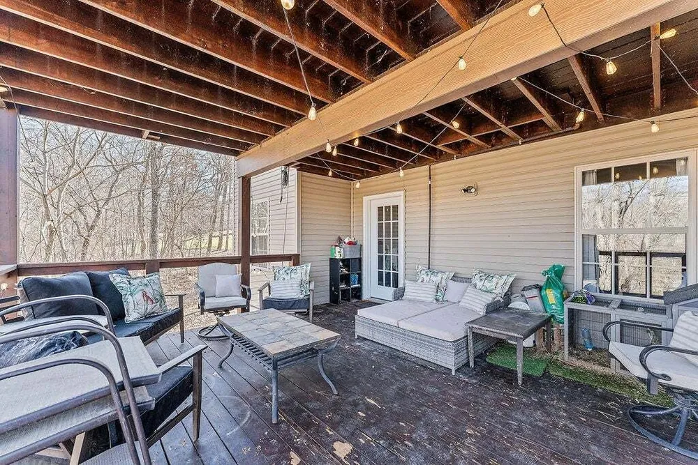 6 Burns Circle, Bella Vista, AR 72714