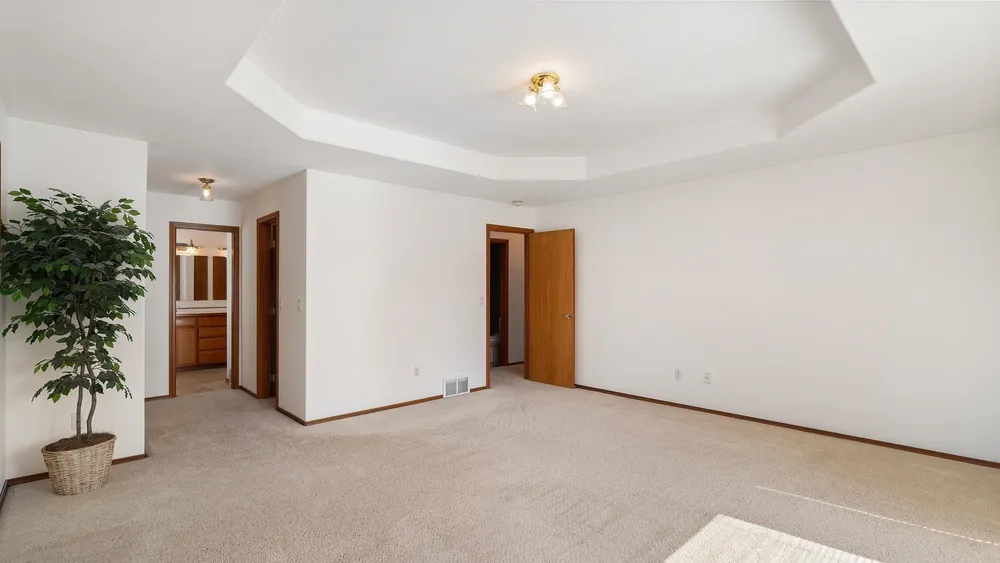 1220 E Brierwood Dr, Spokane, WA 99218