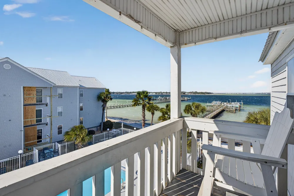 1330 Miracle Strip Pkwy SE, Fort Walton Beach, FL 32548