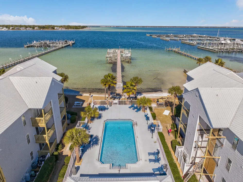 1330 Miracle Strip Pkwy SE, Fort Walton Beach, FL 32548